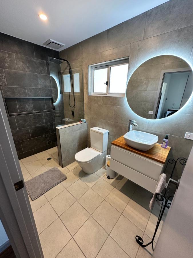 Luxury Holiday Unit 8Min Walk To Town Center With Boat Parking Маллакута Экстерьер фото